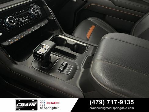 Used 2025 GMC Sierra 1500 AT4 w/ AT4 Premium Package AWD/4WD image 19
