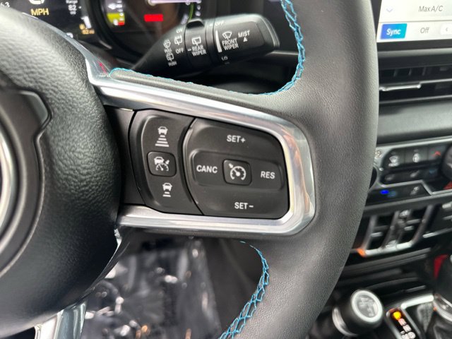 Used 2024 Jeep Wrangler High Altitude AWD/4WD image 32