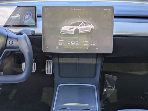 Used 2023 Tesla Model 3 Performance image 16