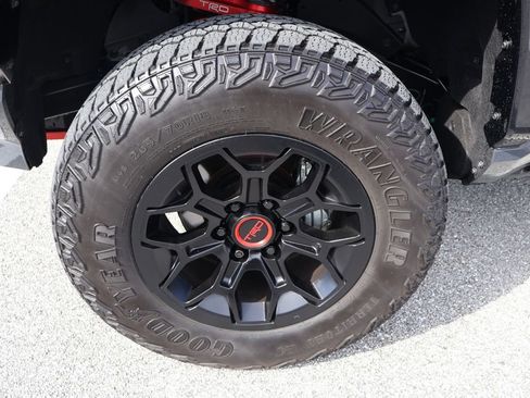 Used 2026 Toyota Tacoma TRD Pro AWD/4WD image 4