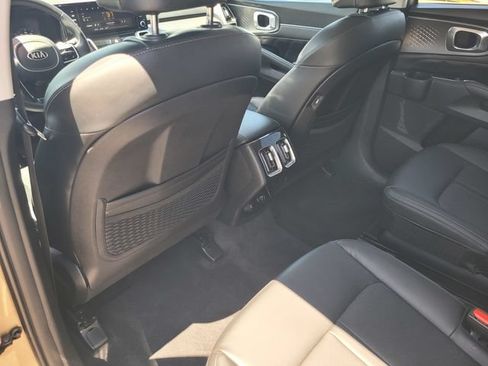 Used 2021 Kia Sorento SX FWD image 14
