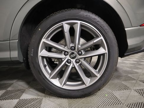 Used 2025 Audi Q3 2.0T Premium w/ Convenience Package image 32