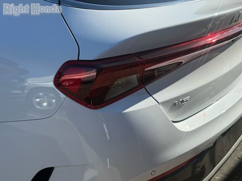 Used 2022 Kia K5 EX image 10