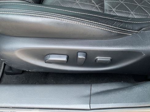 Used 2018 Nissan Maxima Platinum image 8