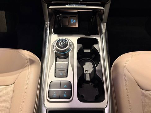 Used 2022 Ford Explorer Limited w/ Equipment Group 301A image 27