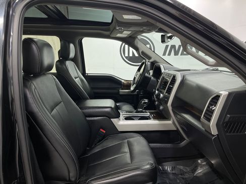 Used 2018 Ford F150 Lariat w/ Equipment Group 502A Luxury image 30