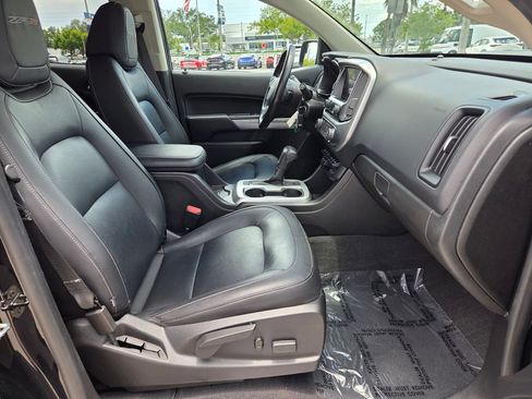 Certified 2021 Chevrolet Colorado ZR2 w/ ZR2 Midnight Special Edition AWD/4WD image 15
