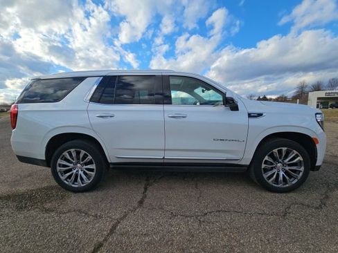 Used 2021 GMC Yukon Denali w/ Denali Ultimate Package image 2