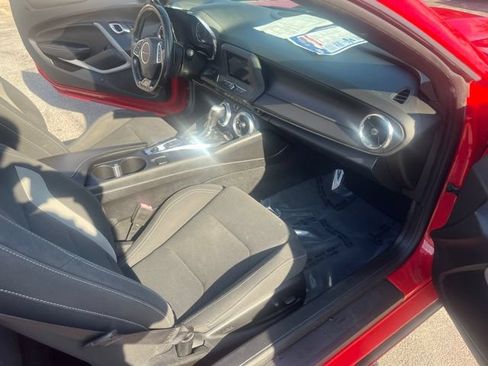 Used 2019 Chevrolet Camaro LT RWD image 22