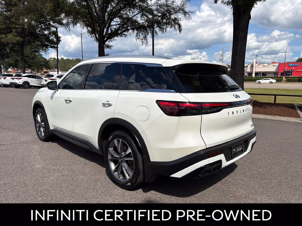 Certified 2024 INFINITI QX60 Luxe w/ Vision Package FWD image 9