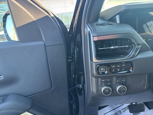 New 2025 GMC Yukon XL Denali w/ Sun & Power Step Package image 15