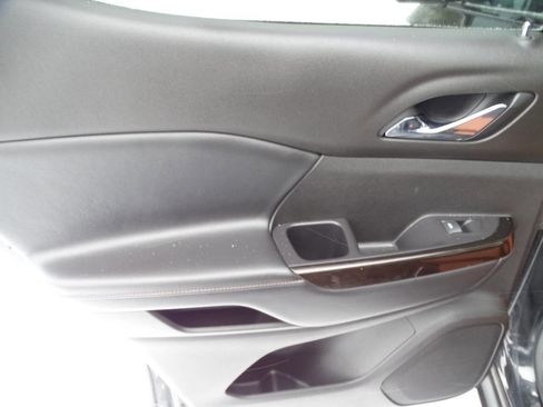 Used 2020 GMC Acadia AT4 w/ GMC Pro Grade Package image 36