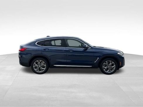 Certified 2025 BMW X4 xDrive30i image 10