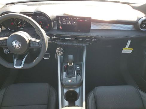 New 2025 Alfa Romeo Tonale w/ Premium Package AWD/4WD image 15