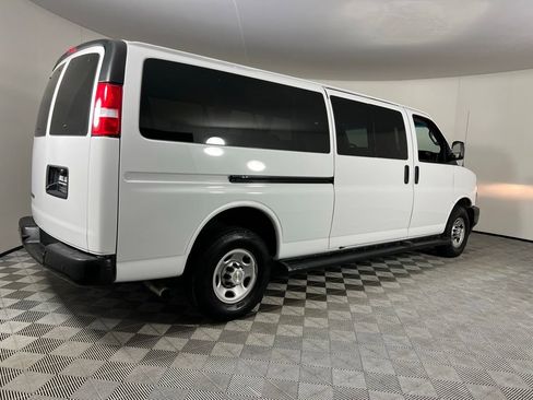 Used 2023 Chevrolet Express 3500 LS image 7