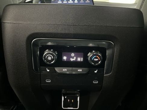 New 2026 Chevrolet Suburban LT w/ Comfort Package image 21