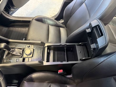 Used 2021 MAZDA MAZDA3 s image 19