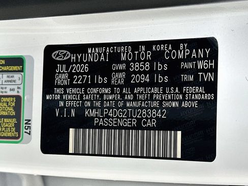 New 2026 Hyundai Elantra Limited FWD image 23
