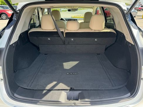 Used 2024 Nissan Murano SL AWD/4WD image 18