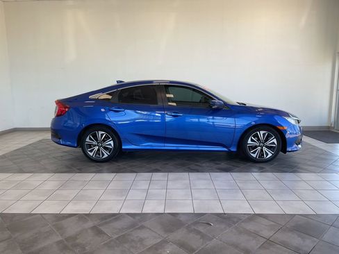 Used 2018 Honda Civic EX-L image 4