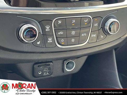 Certified 2023 Chevrolet Traverse LT w/ LT Premium Package AWD/4WD image 26