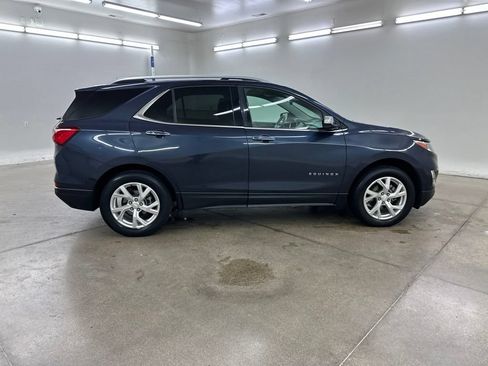 Used 2018 Chevrolet Equinox Premier AWD/4WD image 14