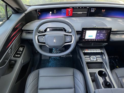 New 2025 Lincoln Nautilus Premier w/ Jet Appearance Package image 16