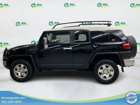 Used 2010 Toyota FJ Cruiser 4WD image 9