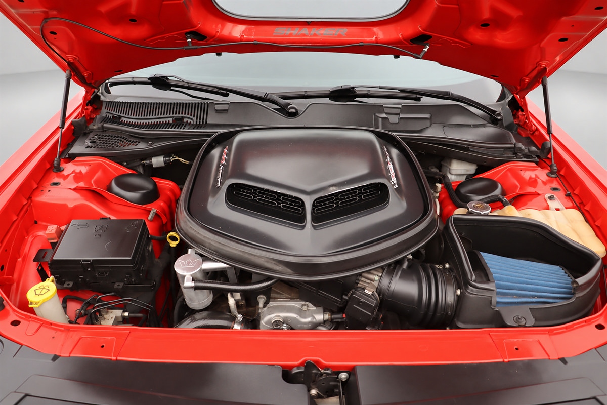 Used 2015 Dodge Challenger R/T Scat Pack RWD image 37