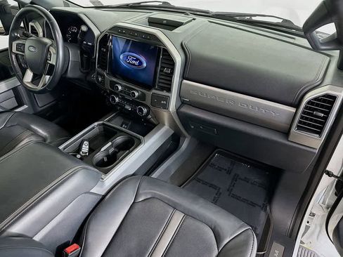 Certified 2022 Ford F350 Platinum image 34