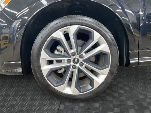 Used 2022 Audi Q3 2.0T Premium Plus w/ Premium Plus Package image 14