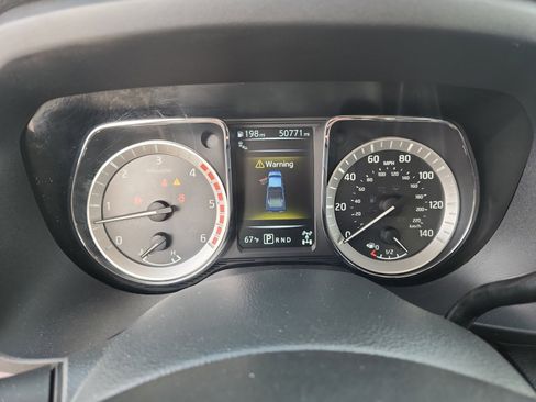 Used 2017 Nissan Titan Platinum Reserve image 10