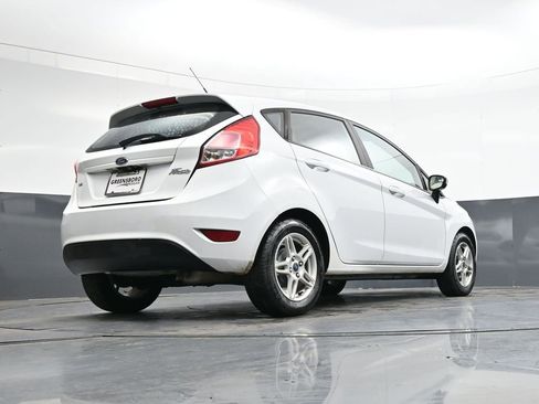 Used 2018 Ford Fiesta SE image 34