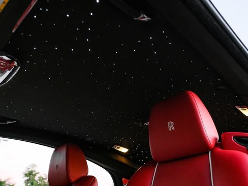 Used 2020 Rolls-Royce Wraith image 45