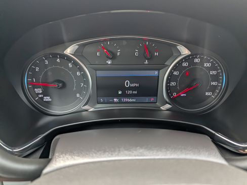 Used 2024 Chevrolet Equinox RS AWD/4WD image 27