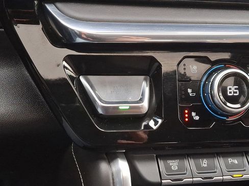 Used 2024 GMC Sierra 3500 Denali Ultimate image 24