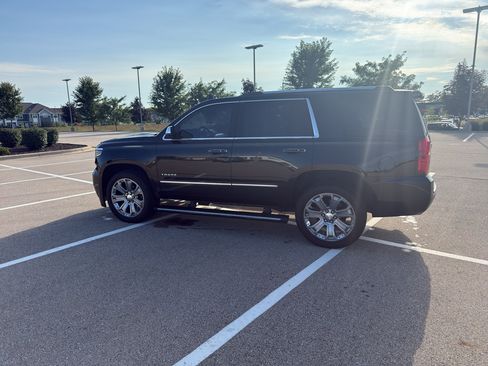 Used 2017 Chevrolet Tahoe Premier AWD/4WD image 4