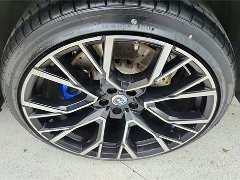 Used 2023 BMW X6 M Base image 60