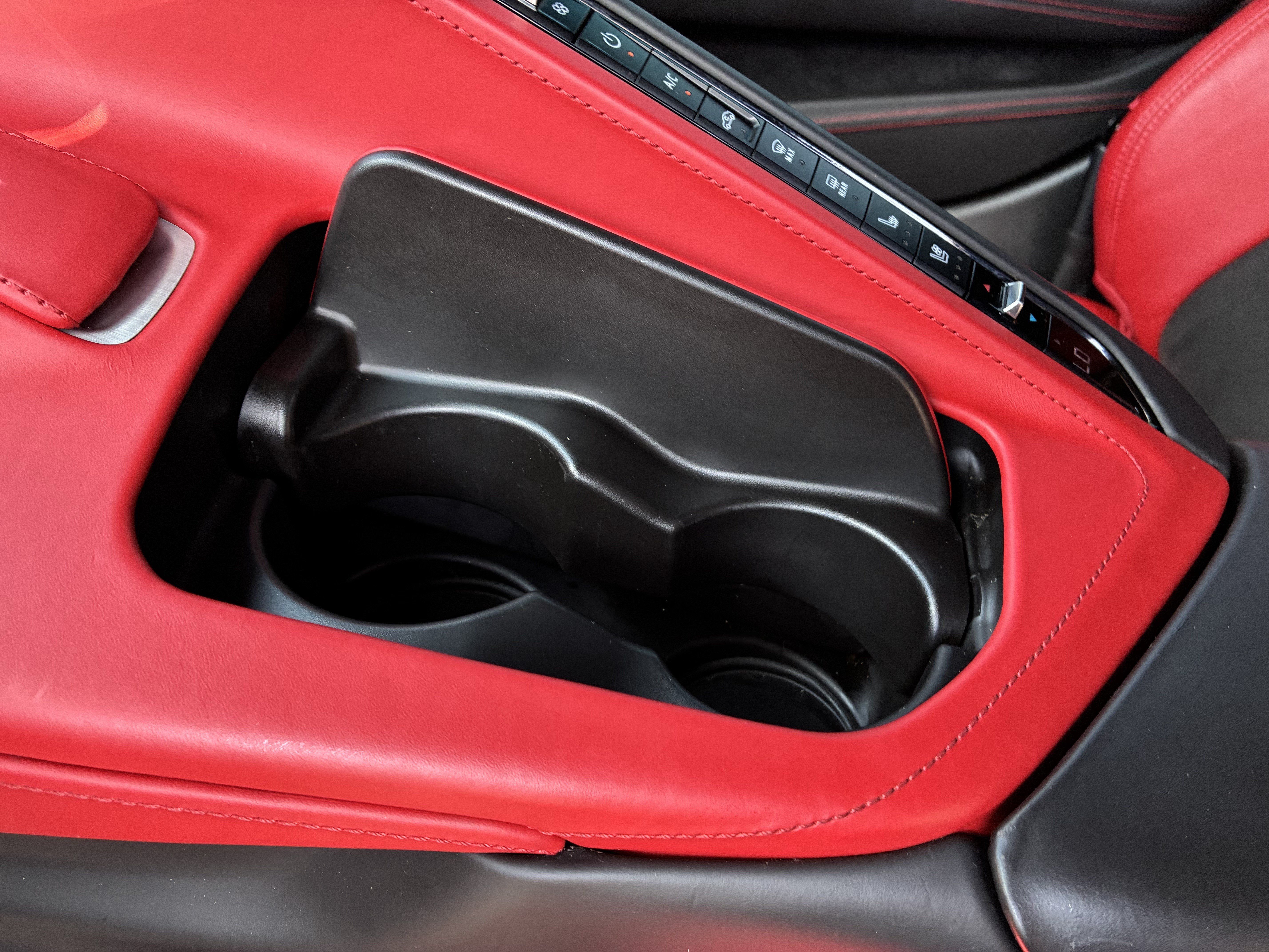 Used 2021 Chevrolet Corvette Stingray Premium Cpe w/ Z51 Performance Package RWD image 31