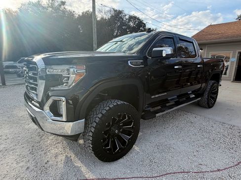 Used 2019 GMC Sierra 1500 SLT w/ SLT Premium Plus Package image 2