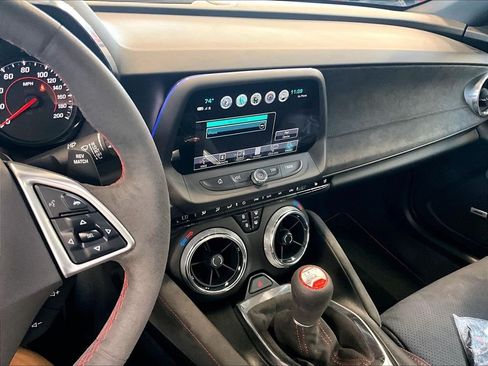 Used 2018 Chevrolet Camaro ZL1 RWD image 21