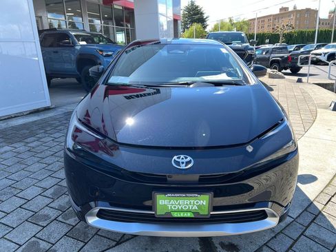 New 2026 Toyota Prius Plug-In Hybrid FWD image 8