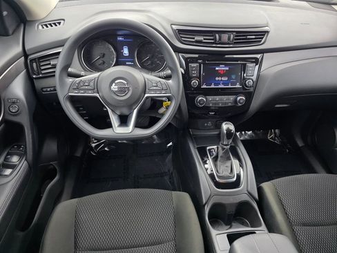 Used 2021 Nissan Rogue Sport S image 12