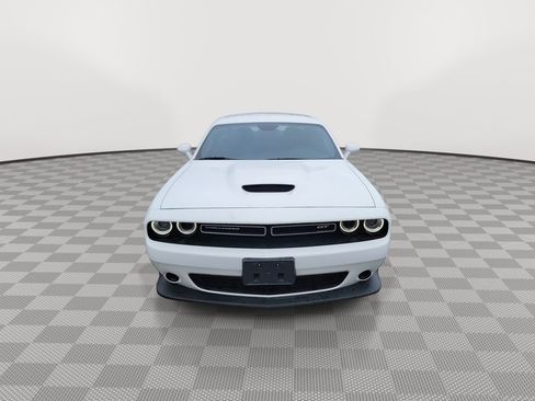 Used 2023 Dodge Challenger GT image 3