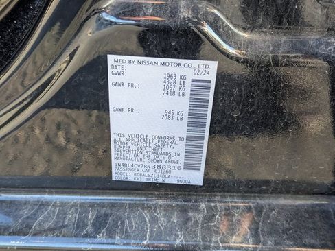 Used 2024 Nissan Altima 2.5 SR image 34