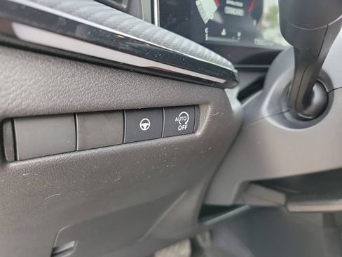 Used 2025 Nissan Kicks SR FWD image 30