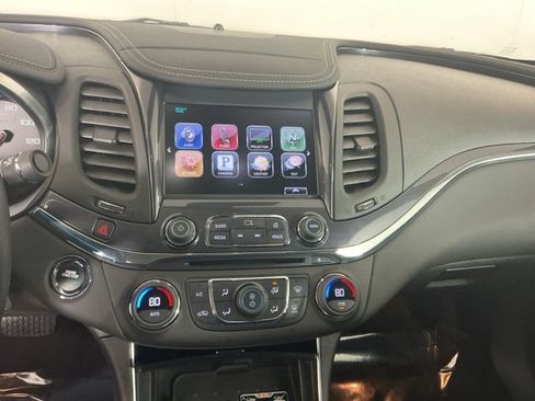 Used 2016 Chevrolet Impala LT w/ Leather Package image 17