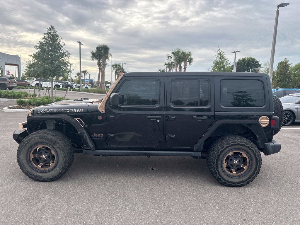Used 2021 Jeep Wrangler Unlimited Rubicon w/ Cold Weather Group AWD/4WD image 3