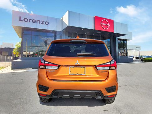 Used 2026 Mitsubishi Outlander Sport LE AWD/4WD image 6