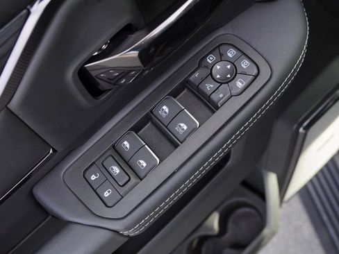 New 2026 RAM 2500 Rebel w/ Rebel Level 2 Equipment Group image 13